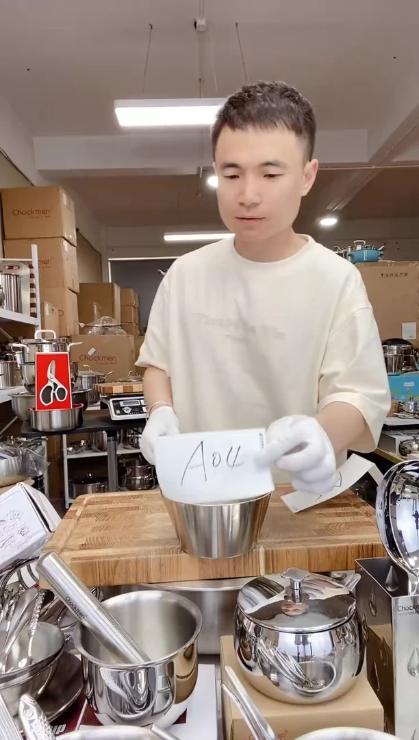 A04 微瑕小怪兽锥形碗