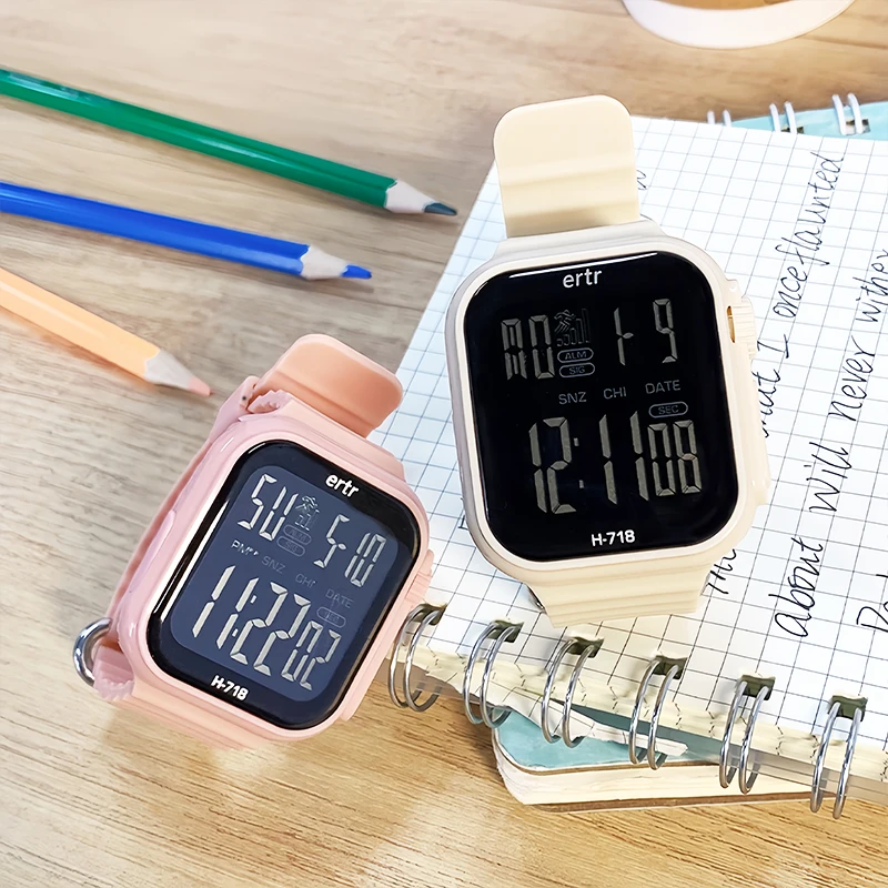 中学生手表女款带闹钟初中生运动防水青少年儿童电子表女孩小学生