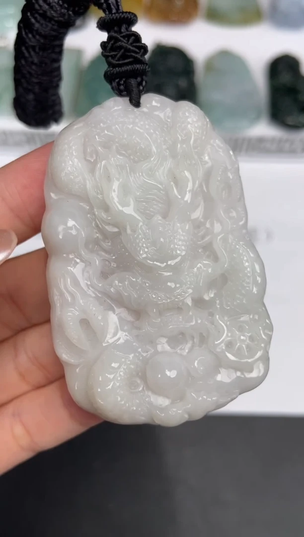 翡翠挂件未镶嵌292726    /多样性发一件