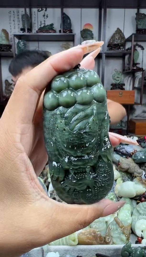 未镶嵌和田玉把件1