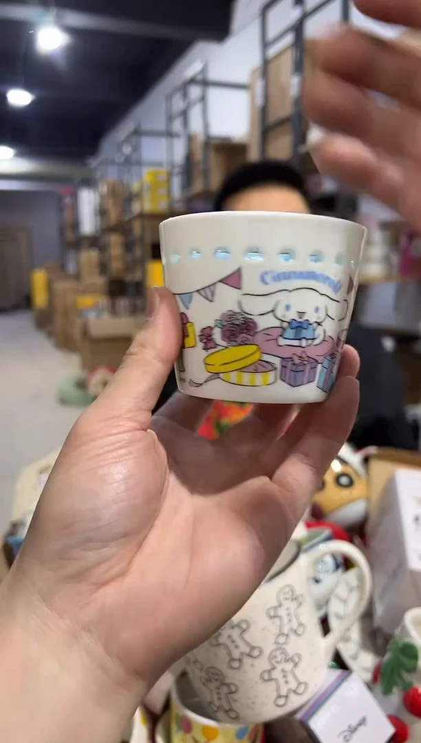 【闪购商品】杯玉桂狗镂空琉璃小茶杯