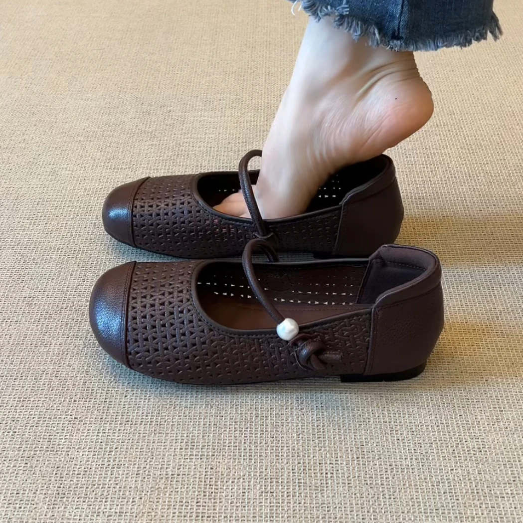 RubyL/1cm夏季舒适圆头镂空珍珠一字带浅口纯色平底玛丽珍单鞋