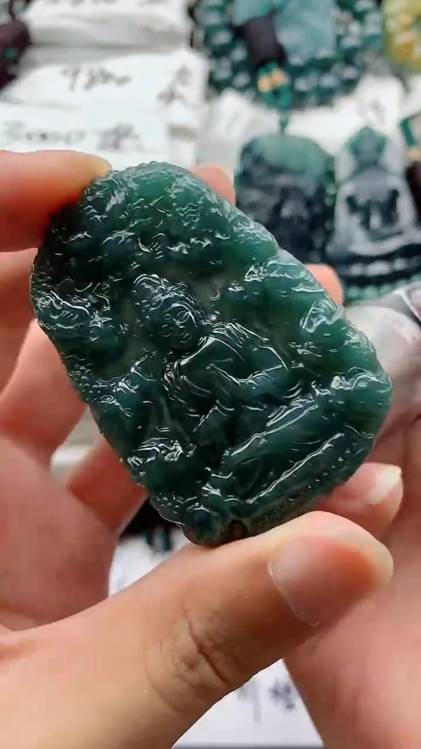 翡翠未镶嵌颈饰888888888888