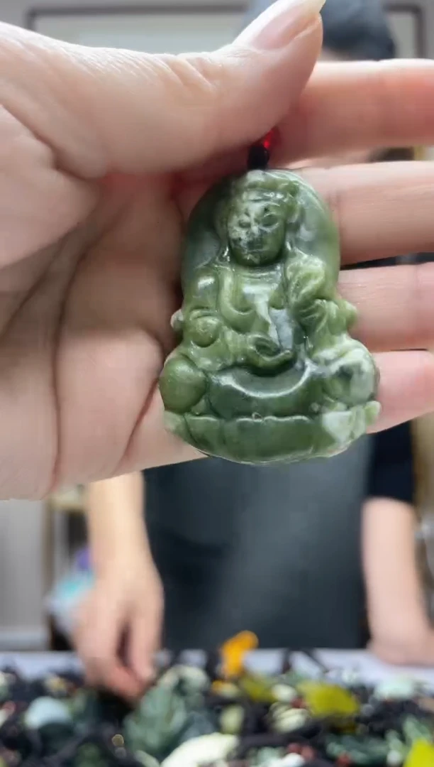未镶嵌岫玉吊坠·