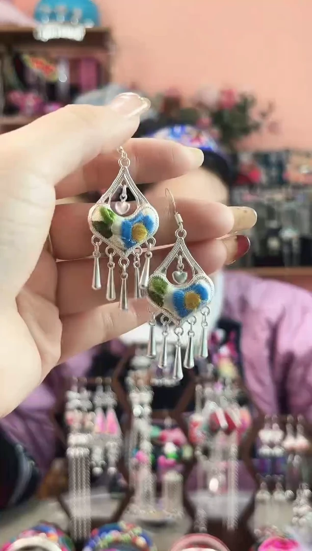 艺枝独绣手工饰品620