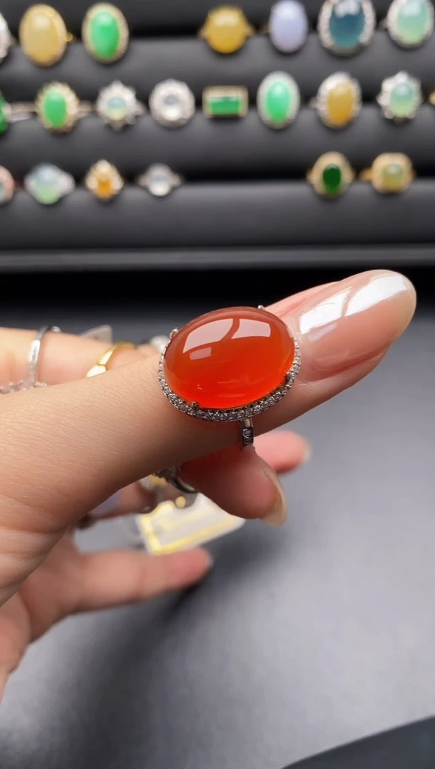 未镶嵌戒指玛瑙/玉髓九***雾一物一证一礼盒