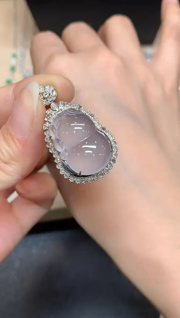 吊坠(不含链)18K金镶嵌翡翠葫芦【无服务费