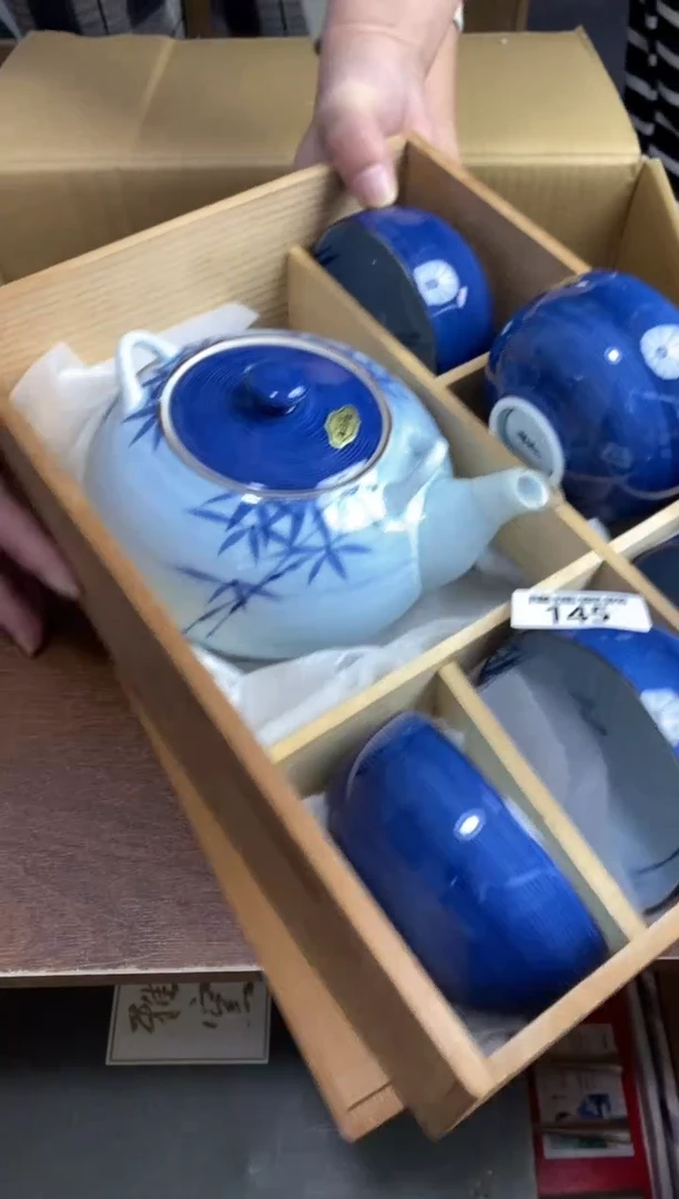 【闪购商品】瓷片隆莲瓷器欢迎大家