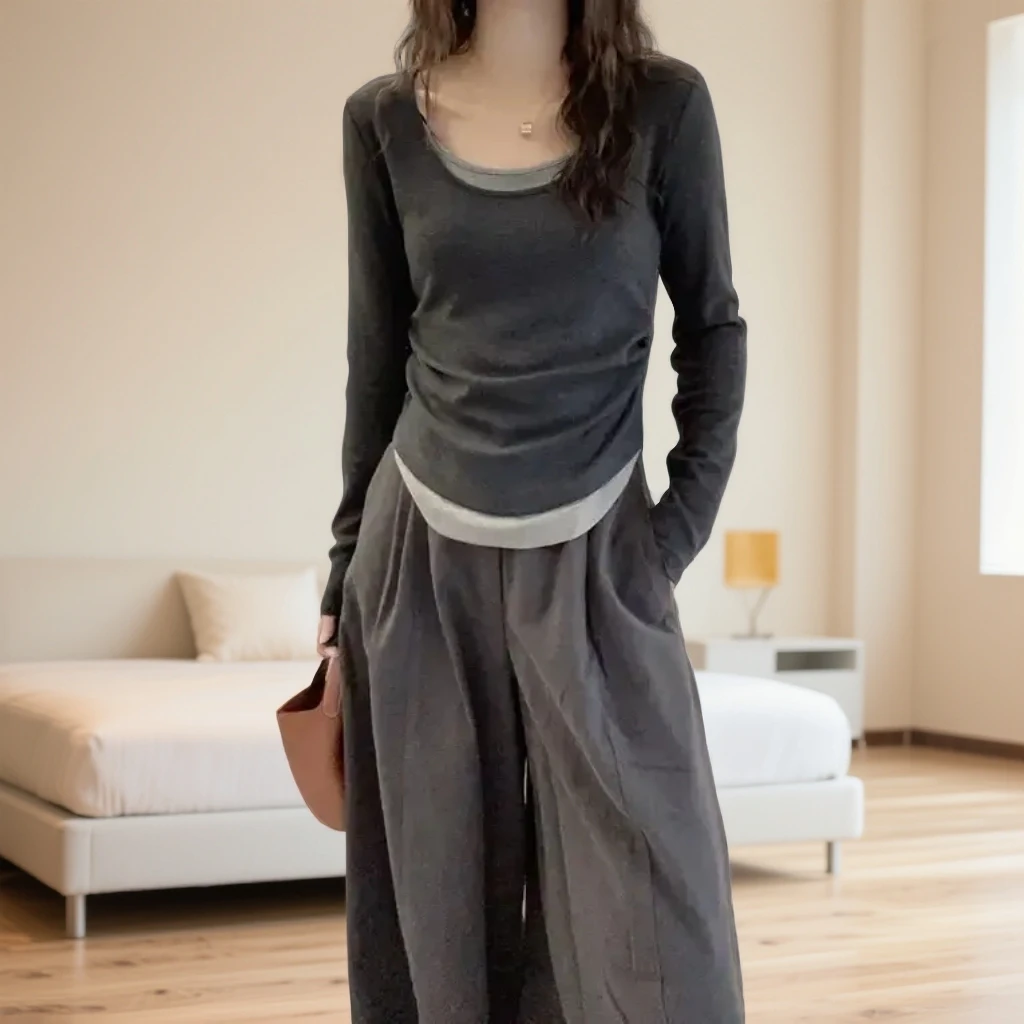 撞色假两件长袖U领T恤设计感舒适百搭秋季韩系百搭打底衫拼接上衣