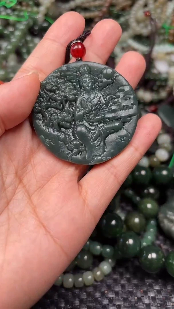 和田玉未镶嵌颈饰1