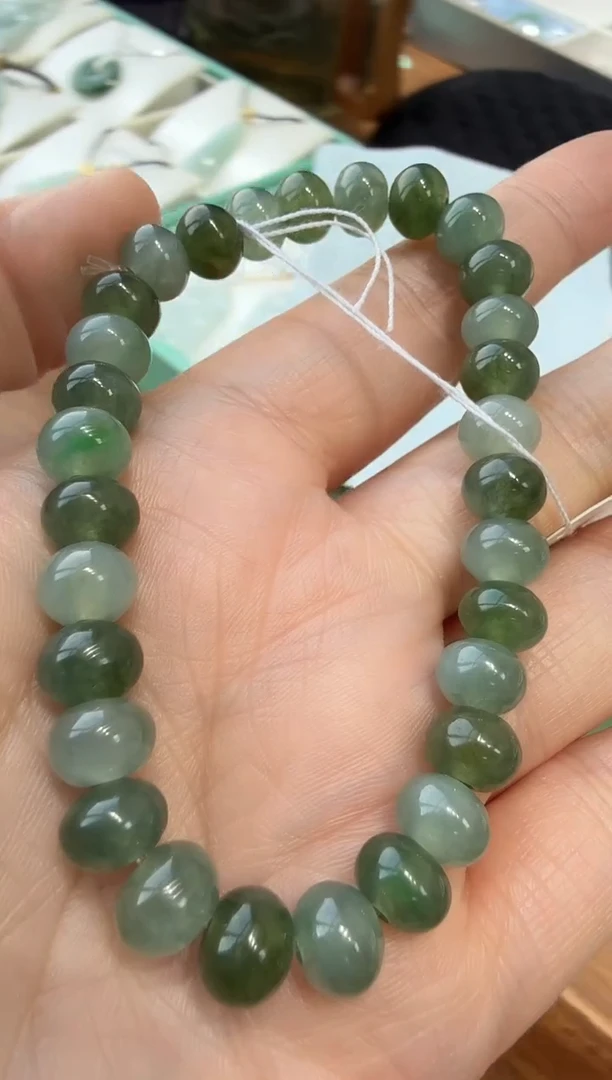 未镶嵌挂件翡翠?****?A货翡翠多样性孤品