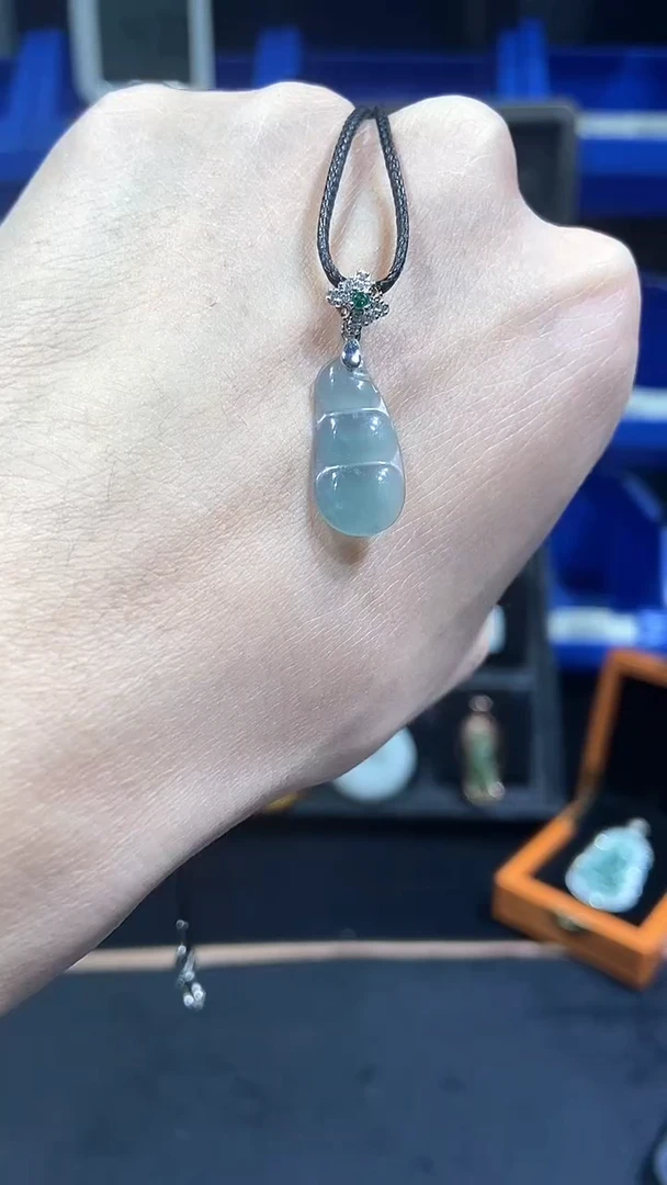 吊坠(不含链)未镶嵌翡翠多样性发货 不含链