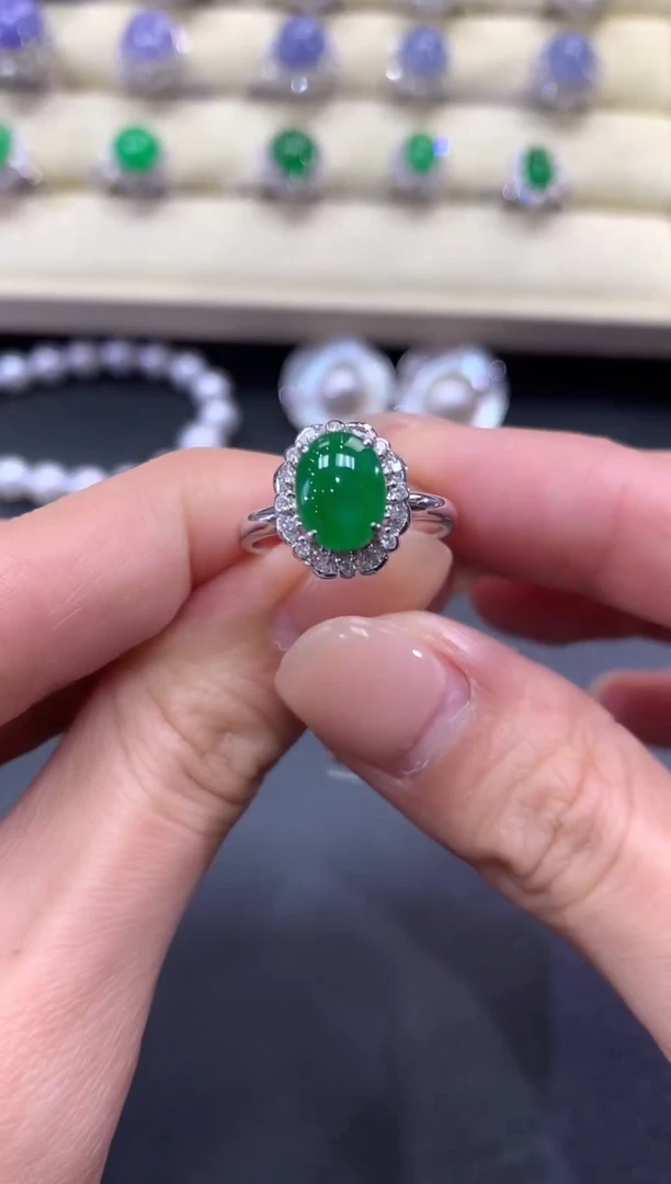 【闪购商品】翡翠戒指18K金镶嵌a156