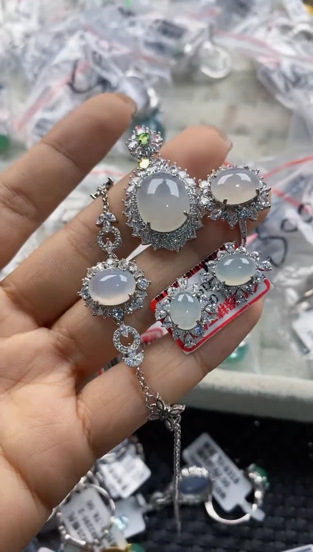 银S925镶嵌戒指翡翠9999    8