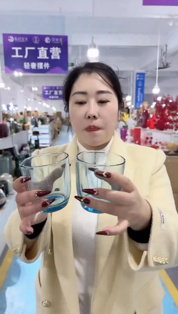 【闪购商品】玻璃唐总花瓶厂-微瑕-09WH