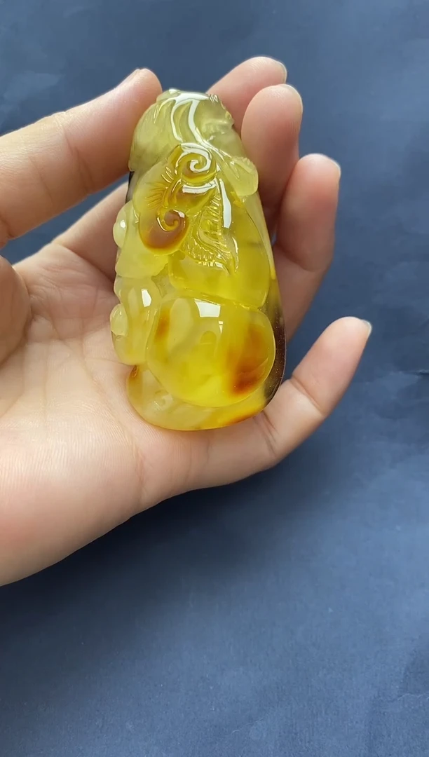 裸石琥珀未镶嵌吊坠