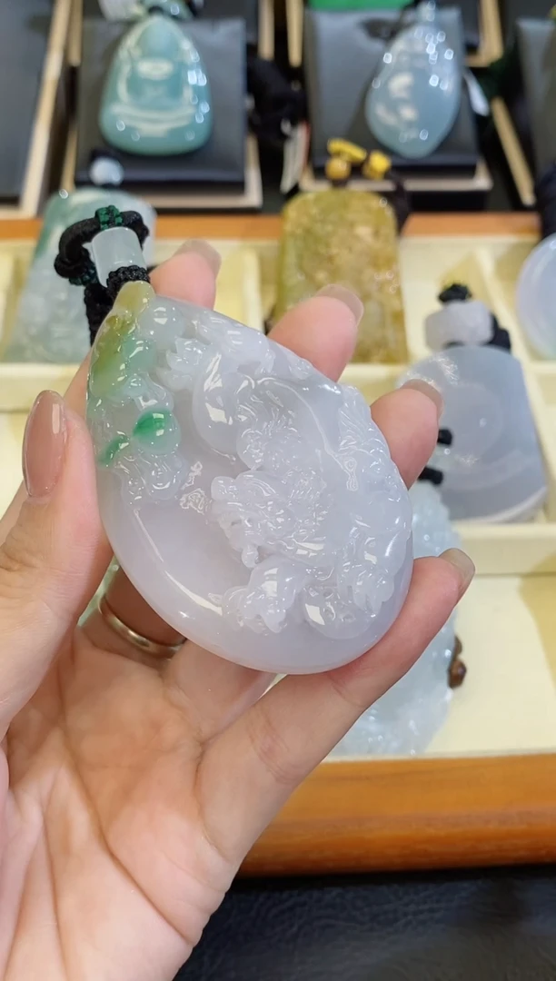 颈饰未镶嵌翡翠缅甸天然翡翠