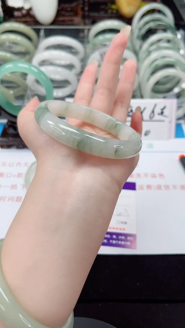 未镶嵌手镯石英质玉152-59/60