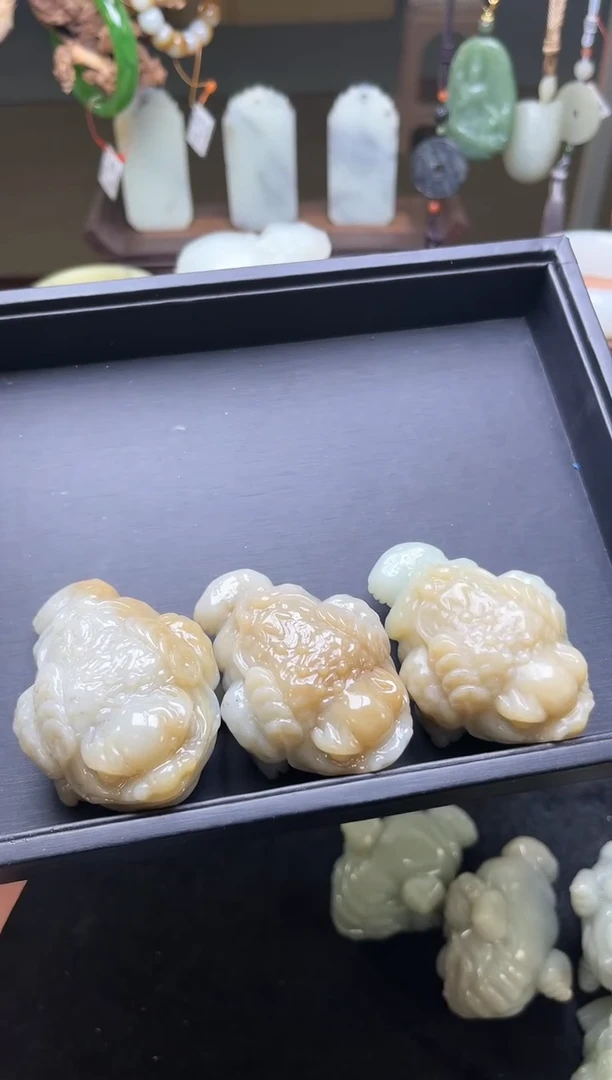 【闪购商品】和田玉摆件未镶嵌D且末迪克兰带糖大金蟾 多样性发一