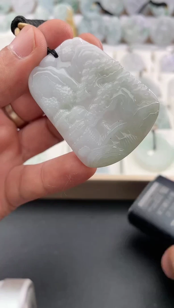 颈饰未镶嵌翡翠26/01/03/155