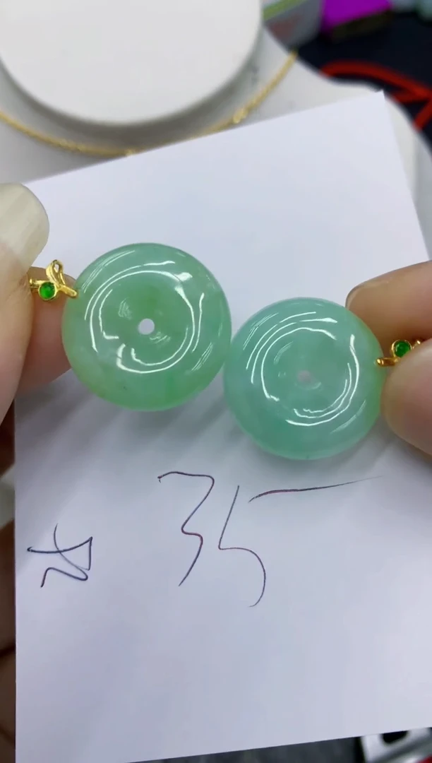 翡翠未镶嵌颈饰11111111111多样性发其一