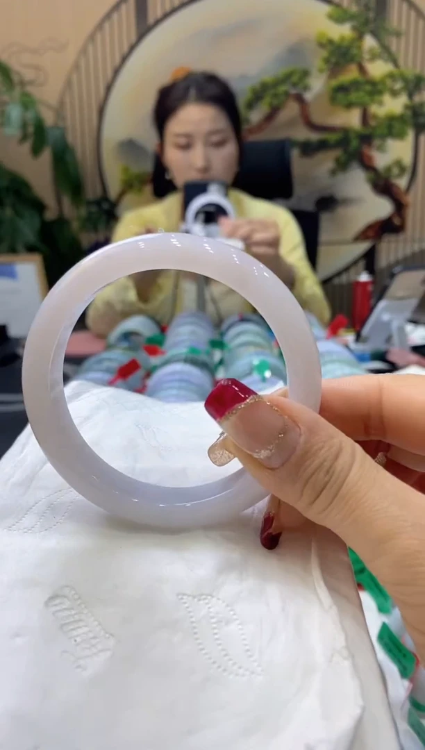 【闪购商品】翡翠手镯未镶嵌99908092