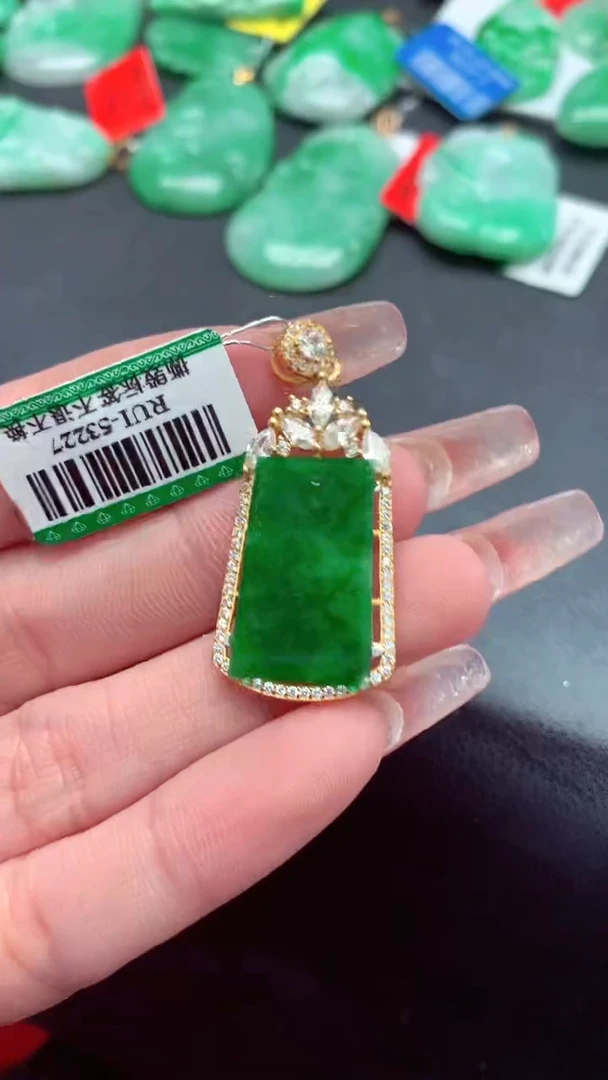 【闪购商品】翡翠颈饰银S925镶嵌挂件