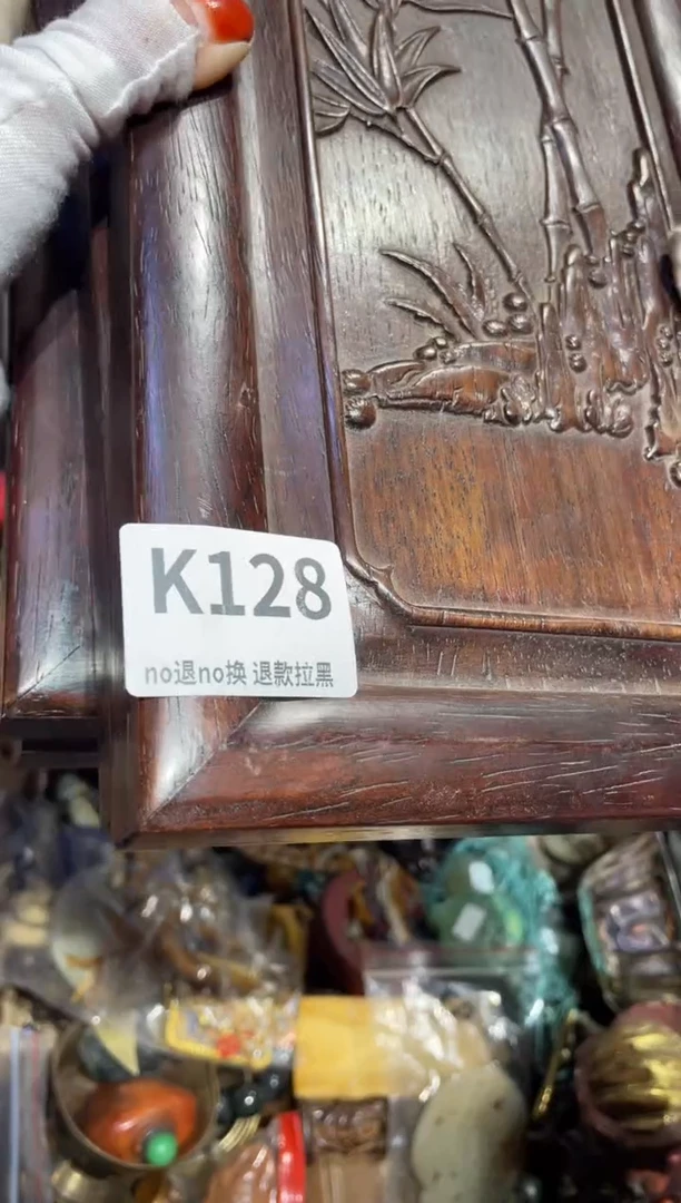 瓷片小*表姐直播所见所得