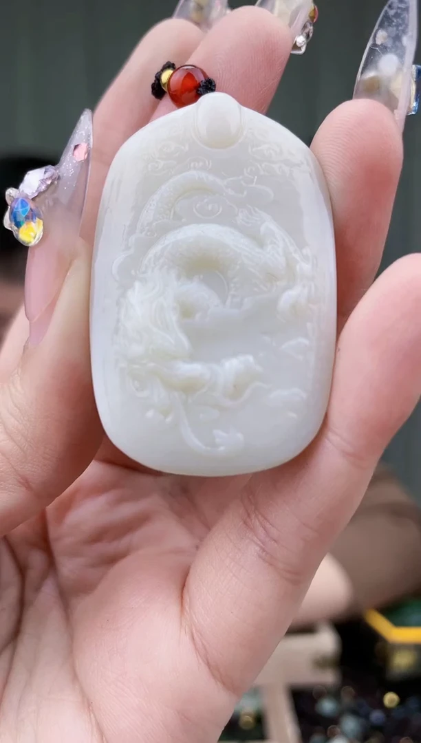 【闪购商品】和田玉挂件未镶嵌拍一发一，多样性发货！