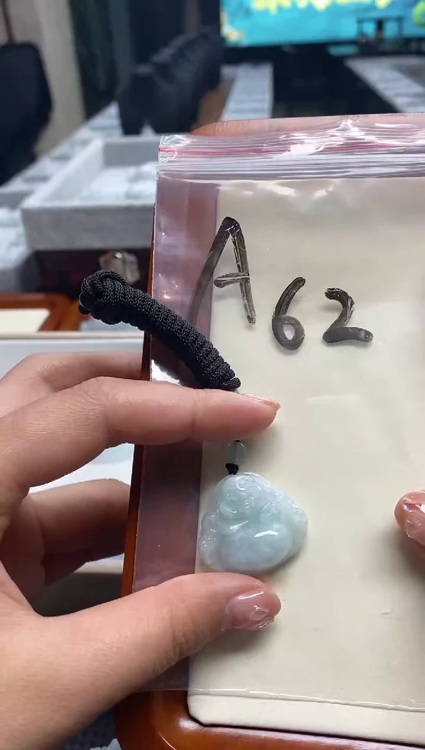 翡翠未镶嵌颈饰天然缅甸A货翡翠a62