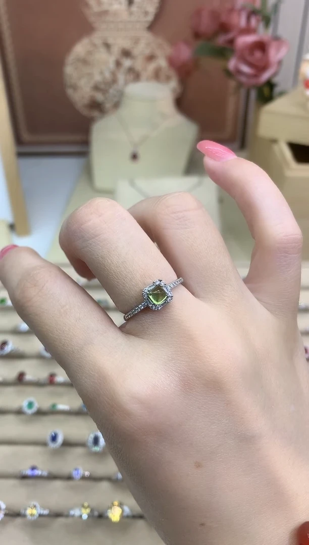 银S925镶嵌戒指橄榄石方包