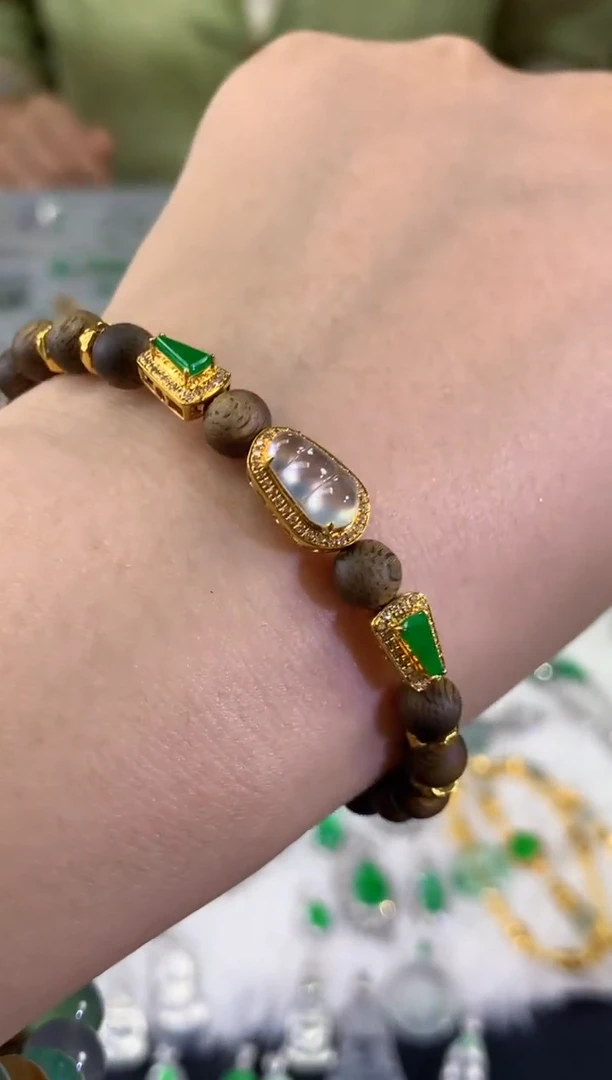 18K金镶嵌手串翡翠A731|9800