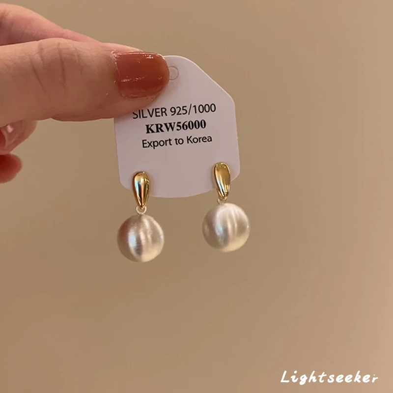 铜合金耳饰 磨砂拉丝金属球耳钉2024新款爆款秋冬耳环轻奢高级感