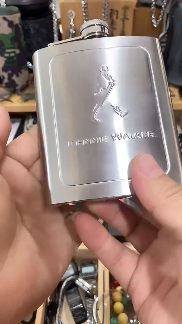 瓷片闪购商品  如图所示