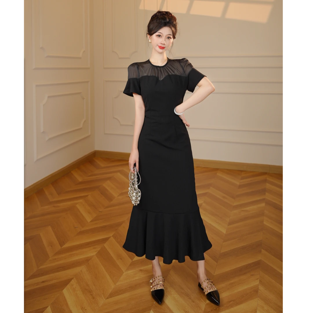 【张小小】2025夏季时尚赫本风网纱拼接显瘦气质黑色连衣裙D2768