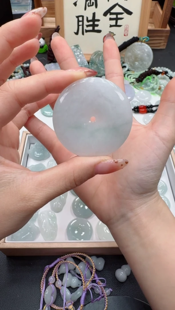 吊坠(不含链)未镶嵌翡翠?***?扣子多样性发其一