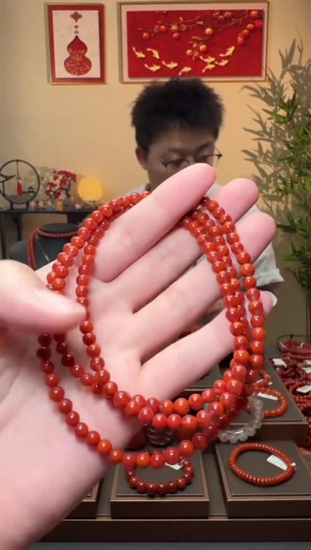 南红玛瑙手链未镶嵌一条4mm+ 多样性发货