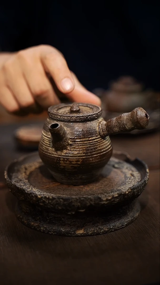 全手工制作  南蛮侧把壶  170CC