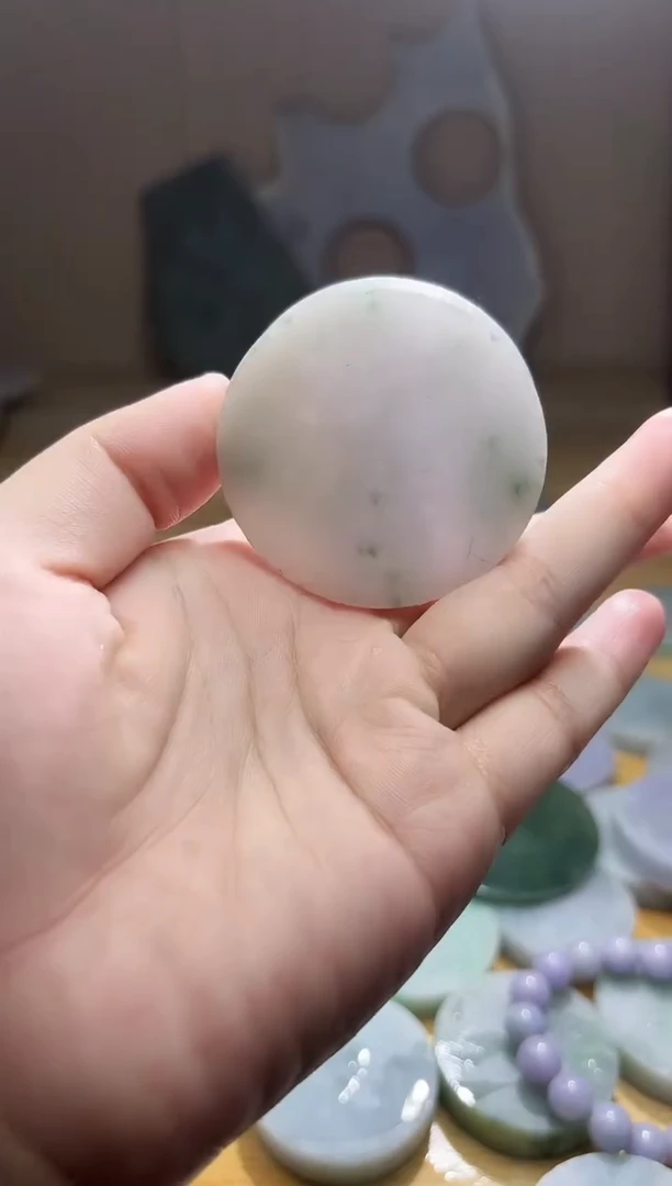翡翠未镶嵌颈饰翡翠A货 姜谭543