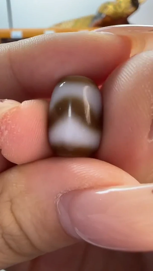 玛瑙/玉髓（覆膜）颈饰未镶嵌9微瑕随机发货