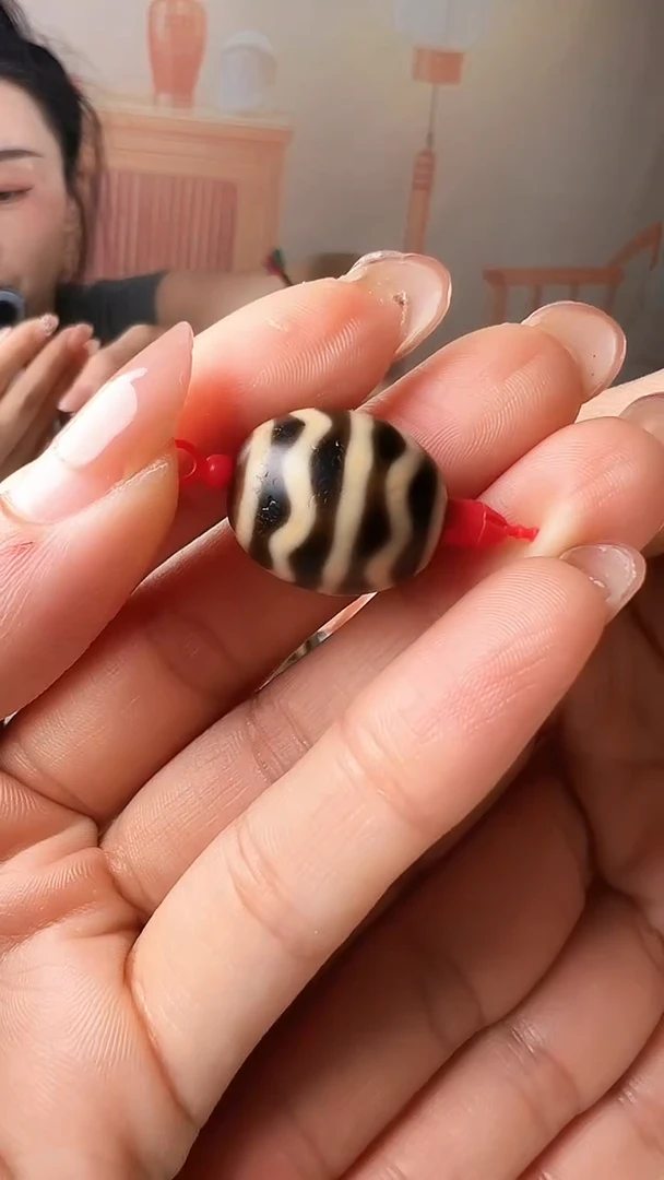 未镶嵌颈饰玛瑙/玉髓ʚ****铃水纹
