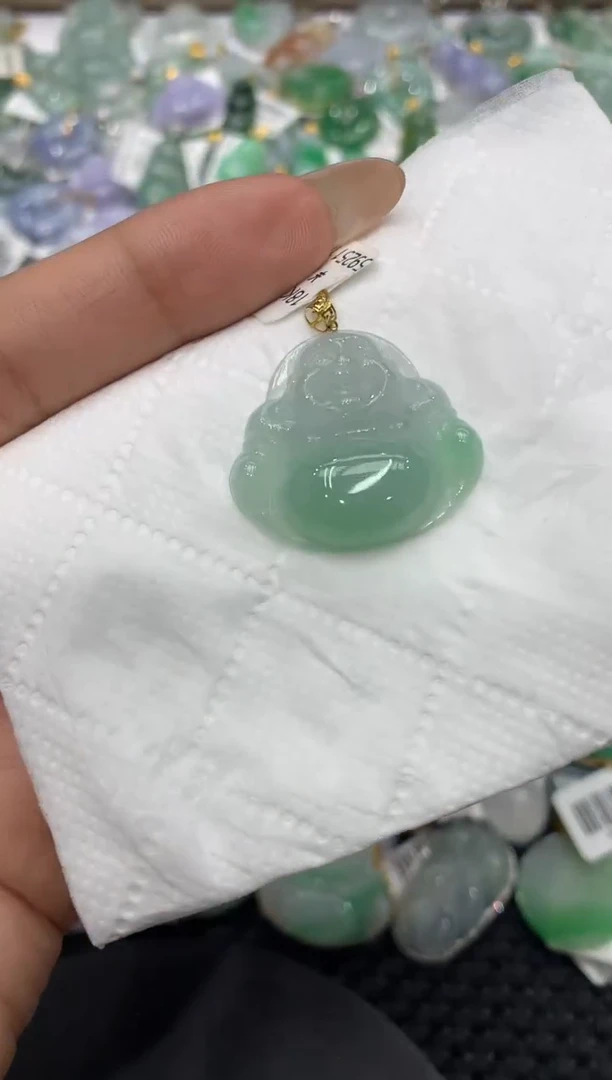 颈饰18K金镶嵌翡翠111111111111