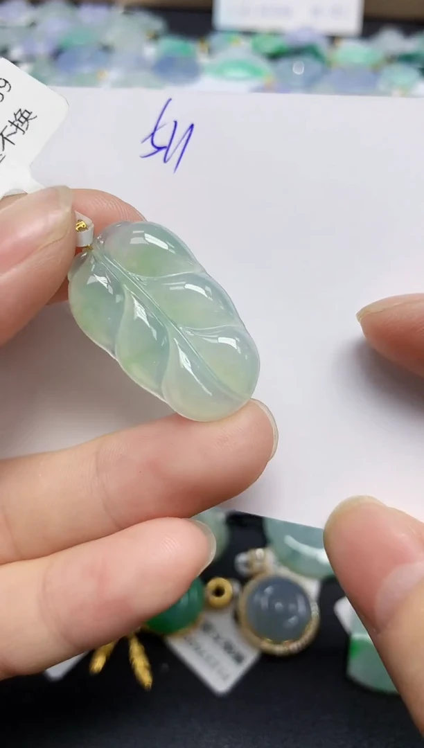 颈饰未镶嵌翡翠天然缅甸翡翠A货翡翠百元以上9元证书费自理