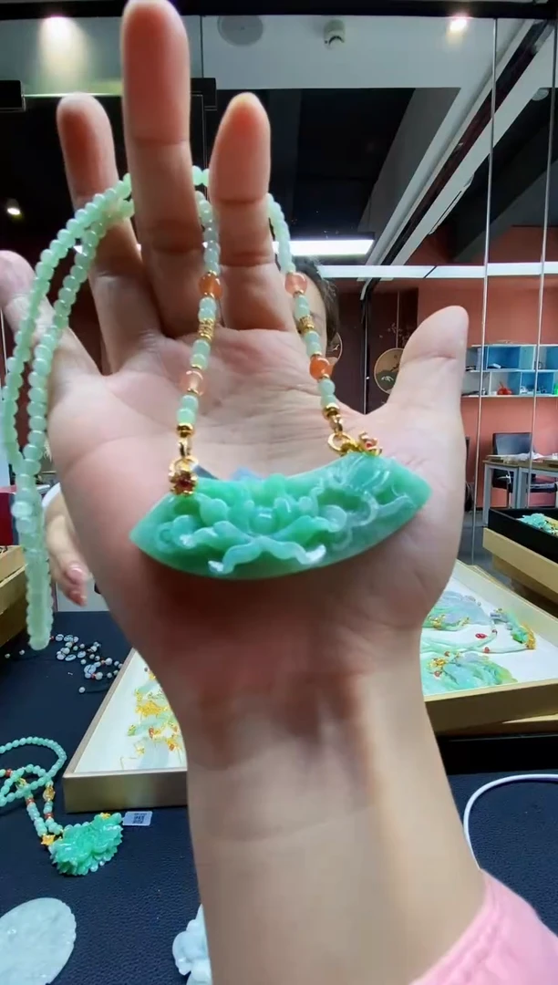 颈饰未镶嵌翡翠翡翠吊坠