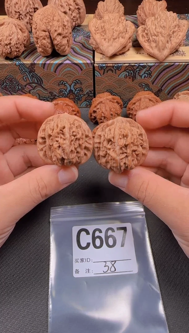 吊坠文玩核桃38秦皇楼667