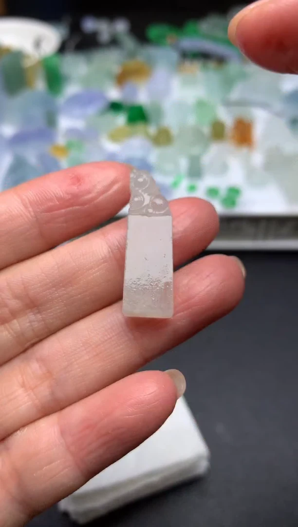 未镶嵌定制翡翠毛货