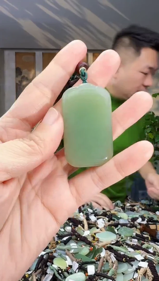 未镶嵌和田玉挂件拍一发一