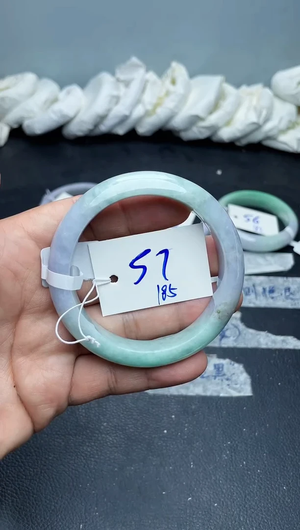 未镶嵌手镯翡翠185