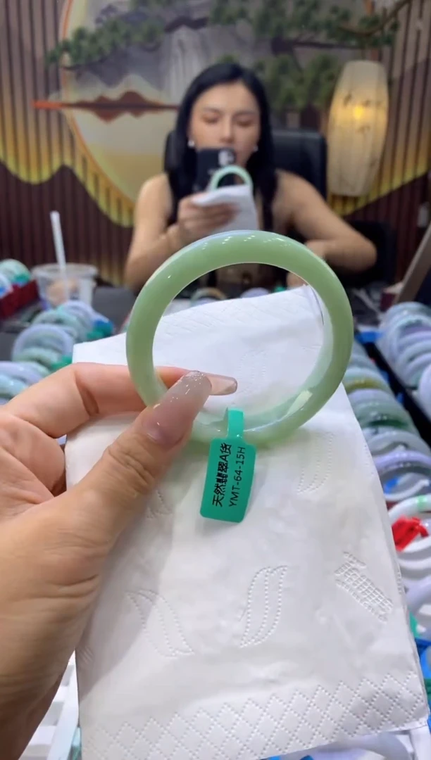 翡翠手镯未镶嵌00006126