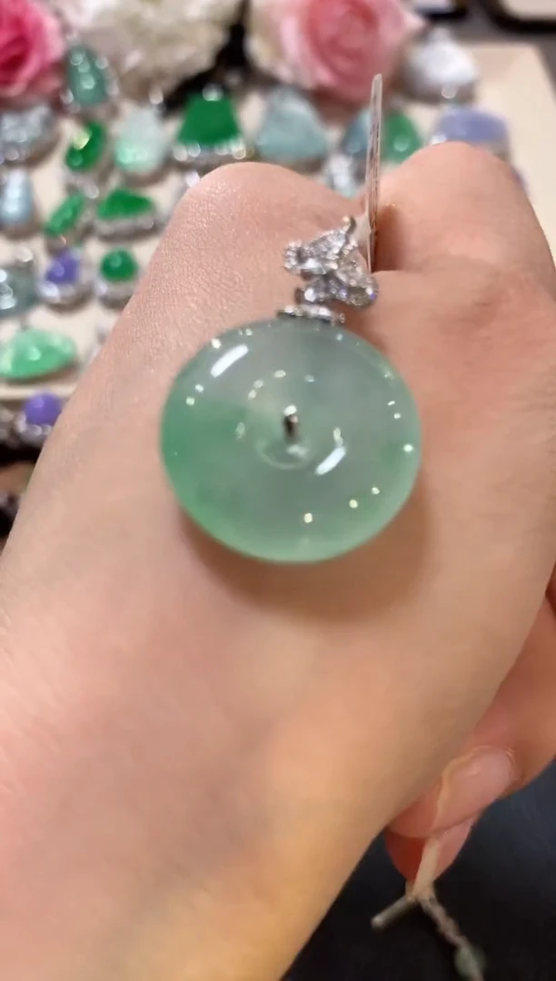 吊坠(不含链)18K金镶嵌翡翠m48